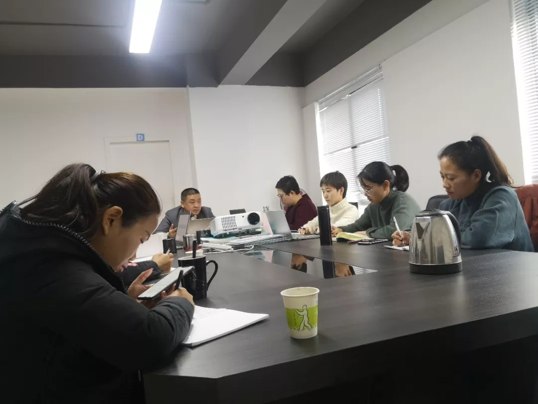 人生就是博官网CEO莅临杭州战区组织指导并召开战略分析暨员工培训大会