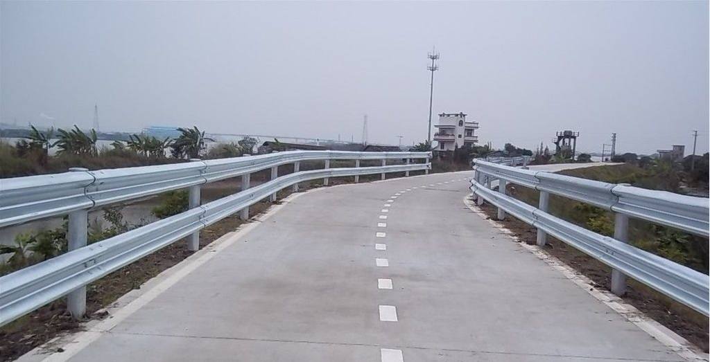 1-200531154555416 道路波形护栏
